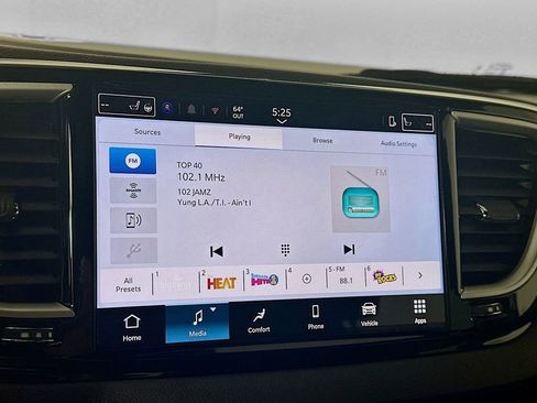 New 2026 Chrysler Voyager LX image 13