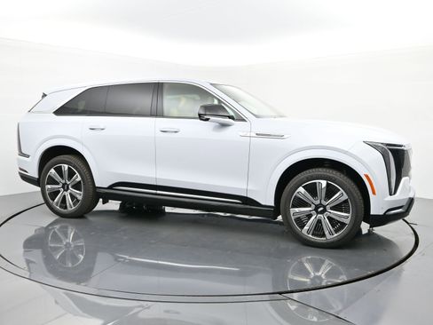 New 2026 Cadillac Escalade IQ Luxury 2 image 7