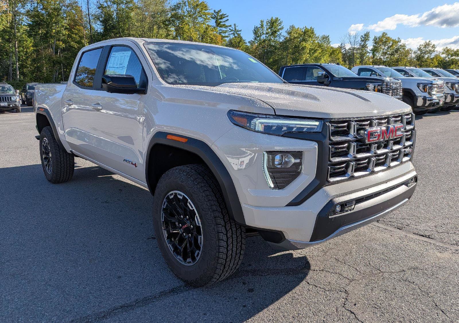 New 2026 GMC Canyon AT4 w/ Technology Plus Package AWD/4WD image 4