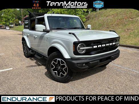 Used 2022 Ford Bronco Outer Banks AWD/4WD image 3