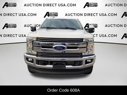 Used 2017 Ford F250 Lariat w/ Lariat Ultimate Package AWD/4WD image 3