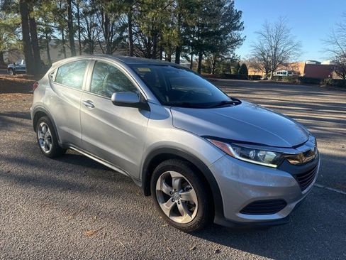 Used 2022 Honda HR-V LX image 8