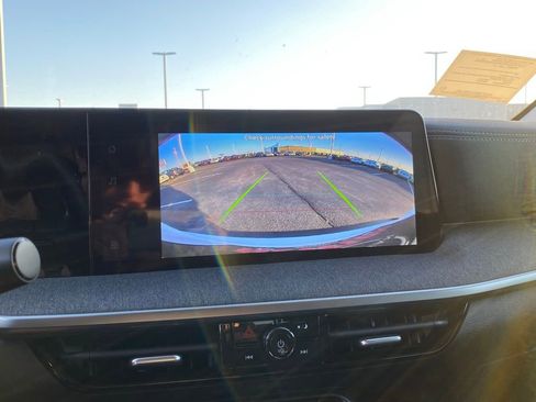 New 2026 Nissan Kicks SV w/ SV Premium Package image 24