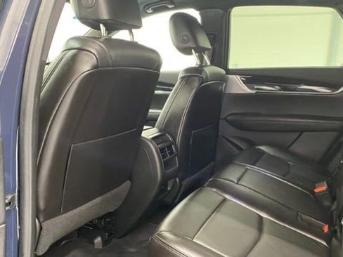 Used 2025 Cadillac XT5 Premium Luxury image 18
