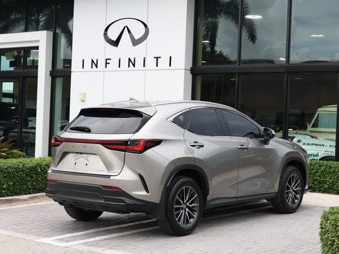 Used 2025 Lexus NX 250 FWD w/ Accessory Package (K3) image 4