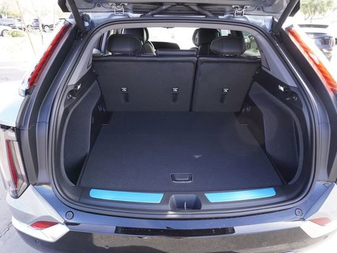 New 2026 Cadillac Optiq Luxury 1 image 7