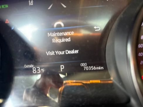 Used 2021 Toyota Camry XSE FWD image 7