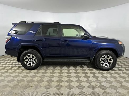 Used 2018 Toyota 4Runner TRD Off-Road Premium AWD/4WD image 13
