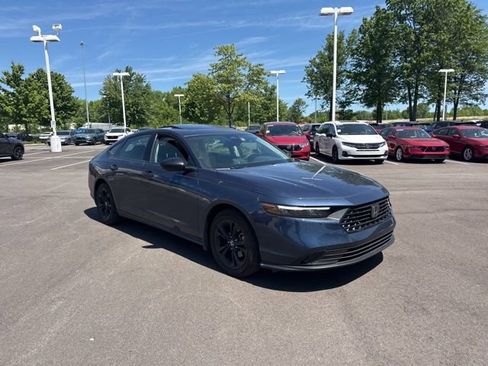 Used 2025 Honda Accord SE image 5