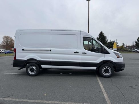 New 2026 Ford Transit 250 148 Medium Roof w/ Load Area Protection Package image 2