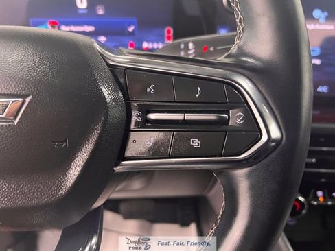 Used 2024 Chevrolet Traverse Z71 AWD/4WD image 48