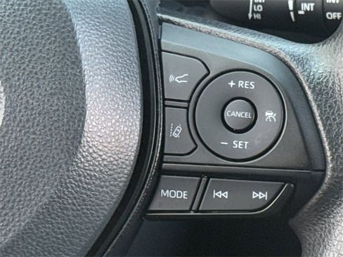 Used 2023 Toyota RAV4 XLE image 16