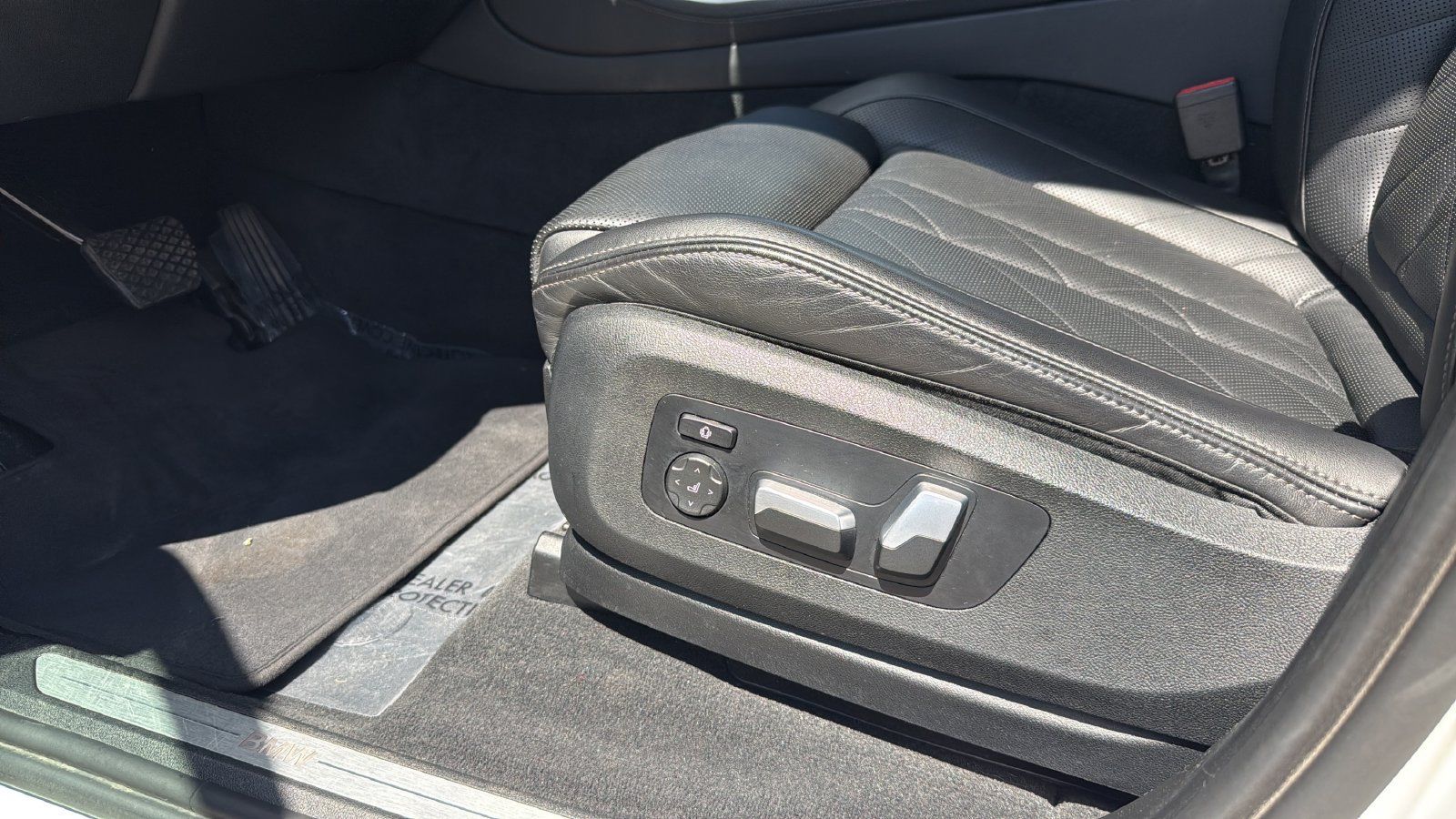 Used 2023 BMW X5 xDrive45e AWD/4WD image 10