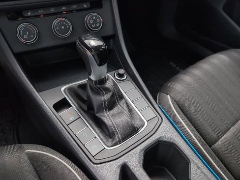 Used 2024 Volkswagen Jetta Sport FWD image 20