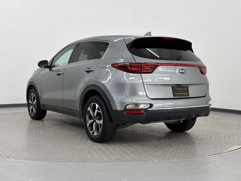 Used 2020 Kia Sportage LX AWD/4WD image 3