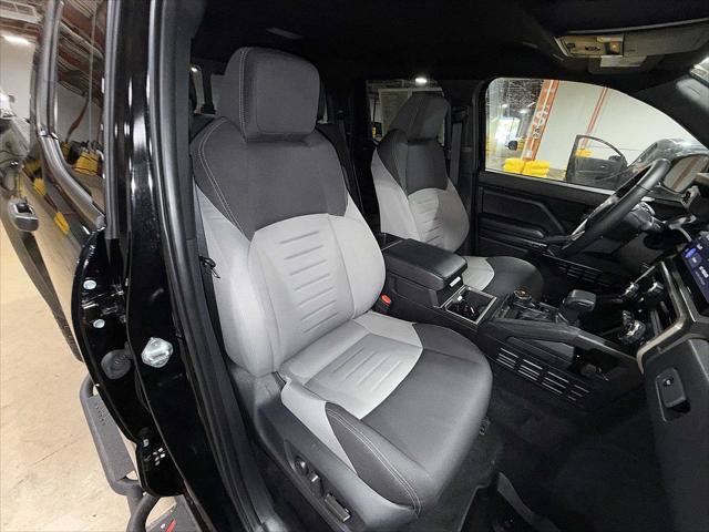 Certified 2025 Toyota Tacoma TRD Off-Road w/ TRD Off Road Upgrade Package AWD/4WD image 16