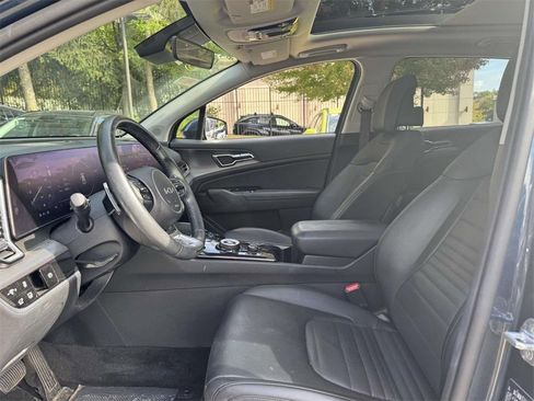 Used 2023 Kia Sportage SX Prestige image 19