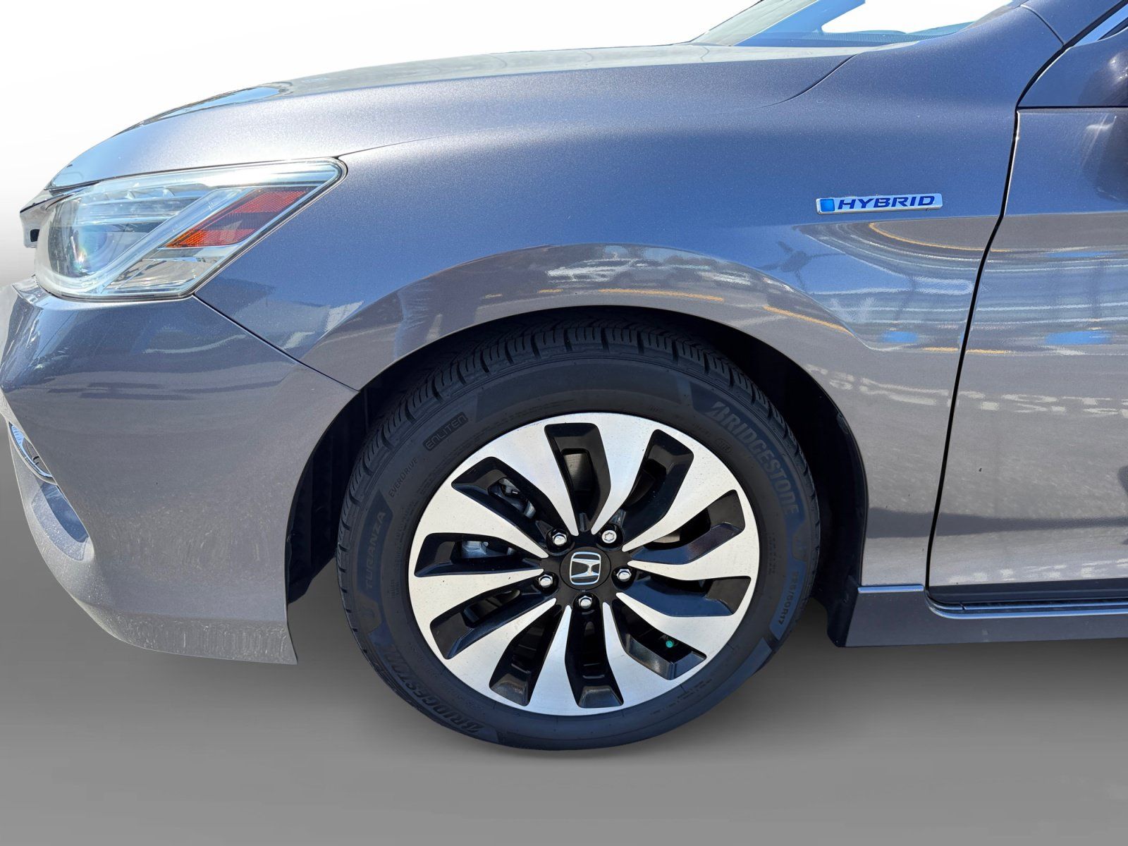 Used 2017 Honda Accord Touring image 9