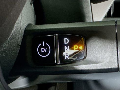 Used 2024 Kia EV9 Light RWD image 31