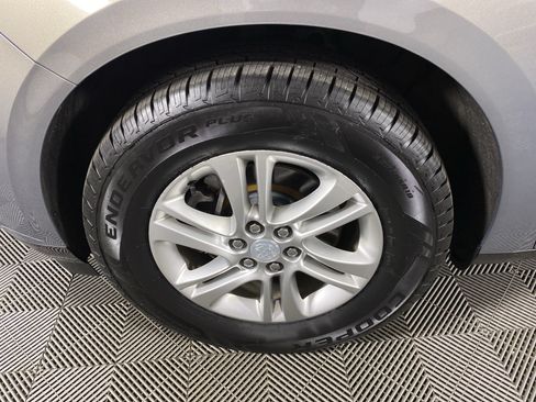 Used 2019 Buick Enclave Essence AWD/4WD image 11