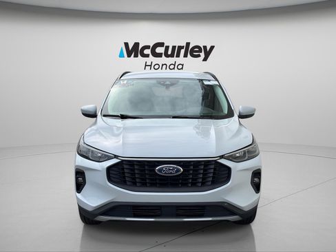 Used 2025 Ford Escape Platinum AWD/4WD image 9