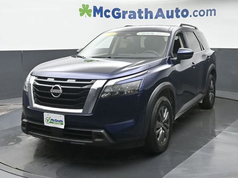 Used 2024 Nissan Pathfinder SV w/ SV Premium Package image 23