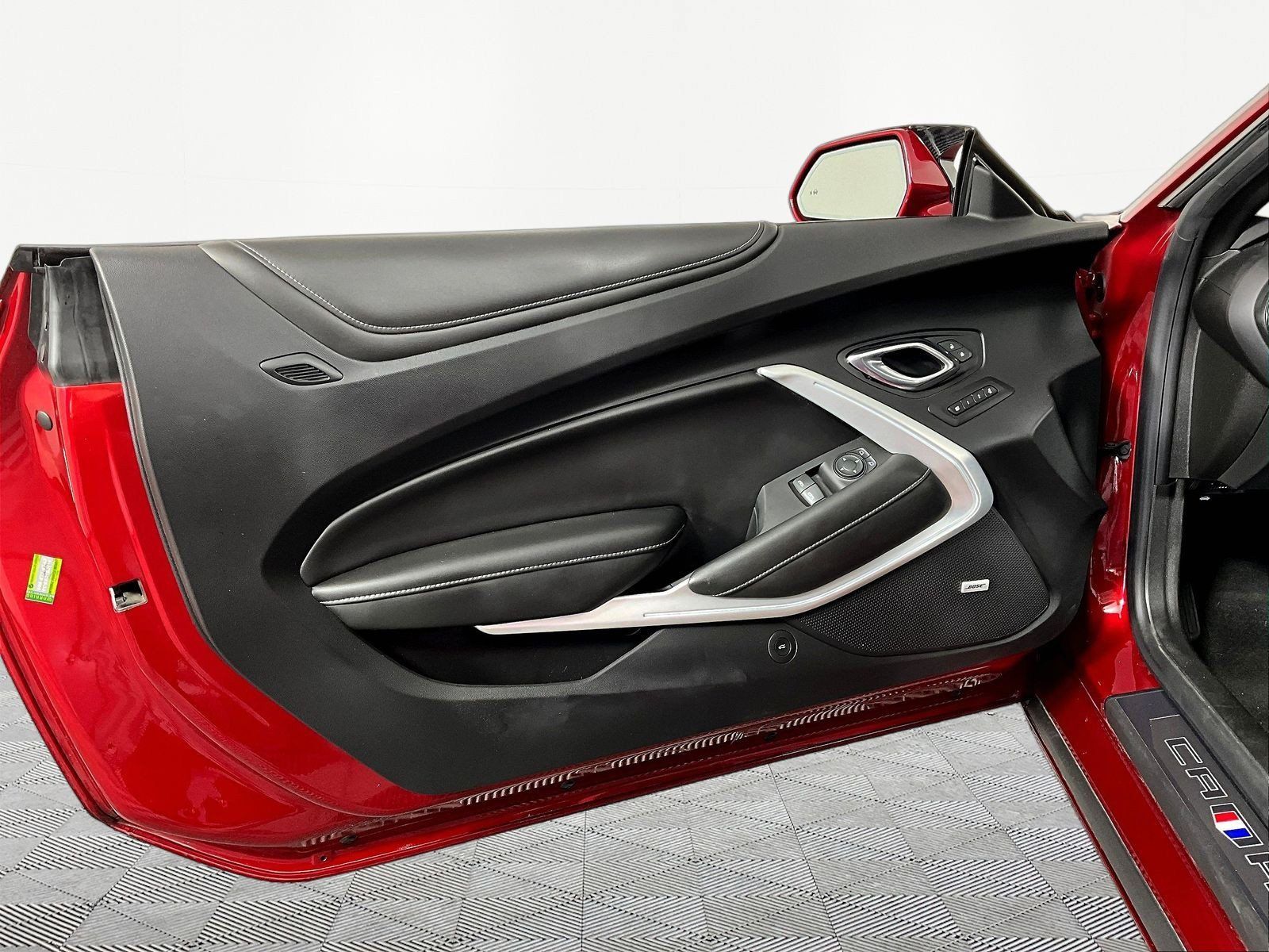 Used 2021 Chevrolet Camaro SS RWD image 16