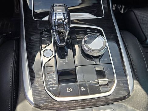 Used 2019 BMW X7 xDrive50i w/ Dynamic Handling Package AWD/4WD image 19
