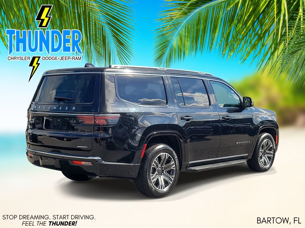 Certified 2024 Jeep Wagoneer Series II w/ Flexible Seating Group AWD/4WD image 4