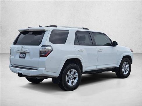 Used 2022 Toyota 4Runner SR5 Premium w/ Moonroof Package RWD image 4