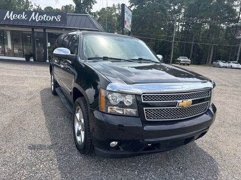 Used 2013 Chevrolet Suburban LTZ AWD/4WD image 6