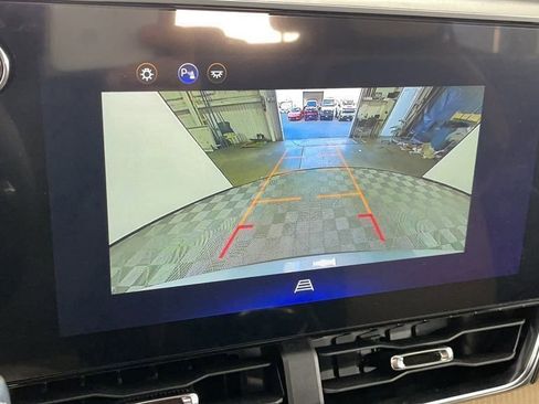 New 2025 Chevrolet Equinox ACTIV image 22