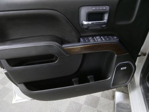 Used 2019 GMC Sierra 2500 Denali w/ Duramax Plus Package image 10