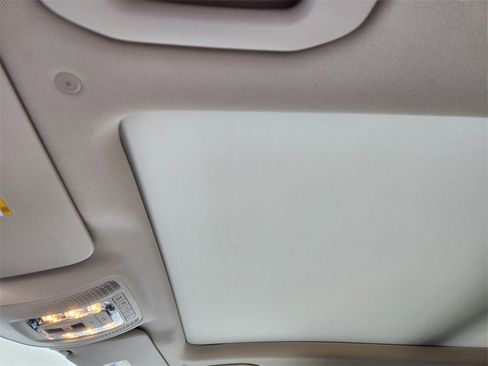 Used 2022 Mercedes-Benz GLE 350 GLE 350 image 25