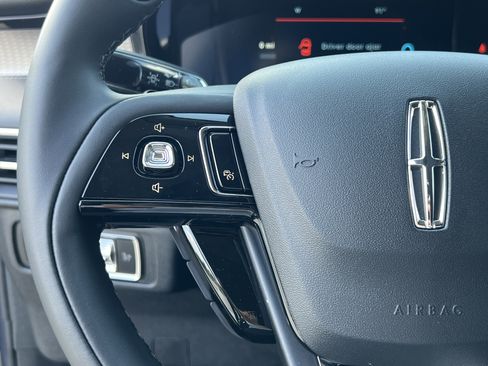 New 2025 Lincoln Corsair Grand Touring image 16