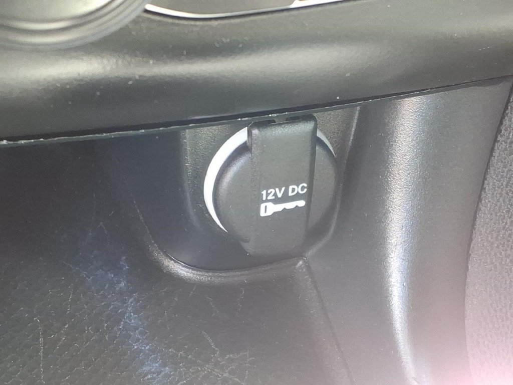 Used 2022 Dodge Charger SXT RWD image 25