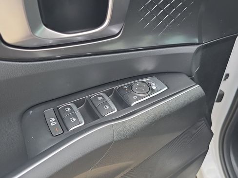 New 2026 Kia Sorento S FWD image 19