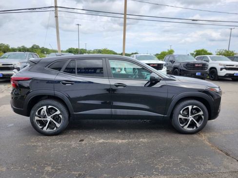 Used 2024 Chevrolet Trax RS FWD image 6