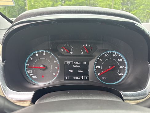 Used 2023 Chevrolet Traverse LS w/ Midnight/Sport Edition FWD image 26