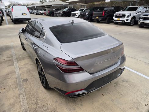 Used 2022 Genesis G70 3.3T w/ Sport Advanced Package image 5