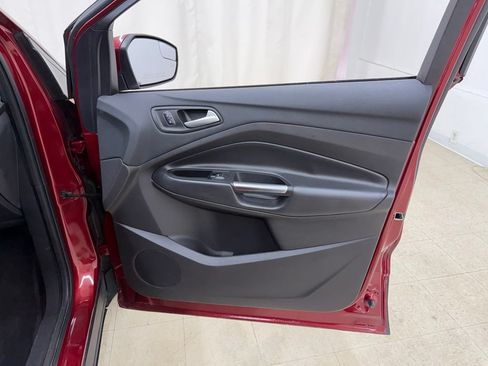 Used 2018 Ford Escape SEL FWD image 9