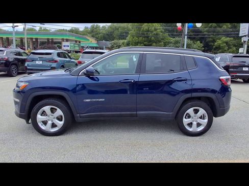 Certified 2018 Jeep Compass Latitude w/ Cold Weather Group AWD/4WD image 5