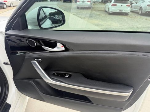 Used 2019 Kia Stinger RWD image 25