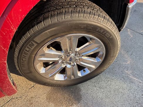 Used 2018 Ford F150 Lariat image 15