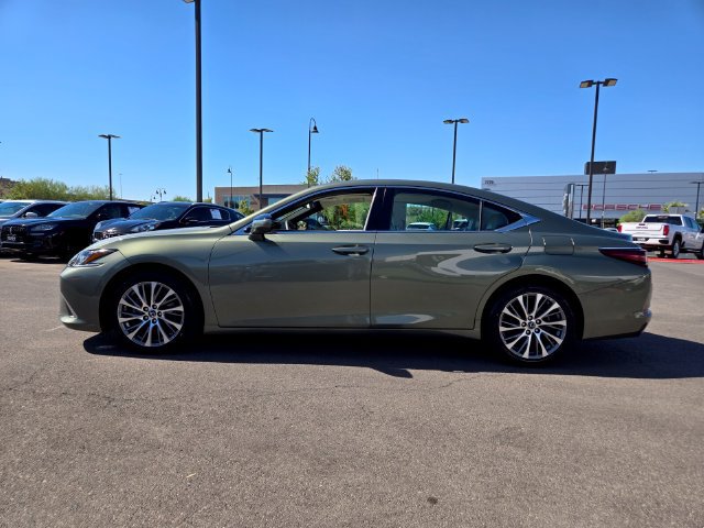 Used 2023 Lexus ES 350 w/ Premium Package FWD image 3