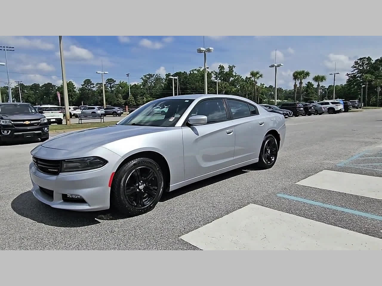 Used 2020 Dodge Charger SXT w/ Driver Convenience Group RWD image 22