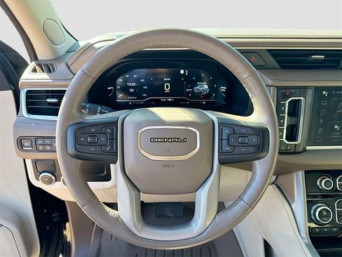 Used 2022 GMC Yukon Denali image 14