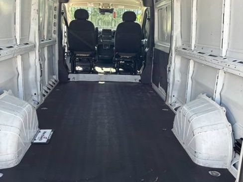 Used 2023 RAM ProMaster 2500 FWD image 17