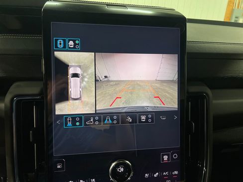 New 2026 GMC Yukon XL AT4 Ultimate AWD/4WD image 25
