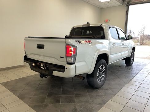 Used 2023 Toyota Tacoma TRD Sport image 6